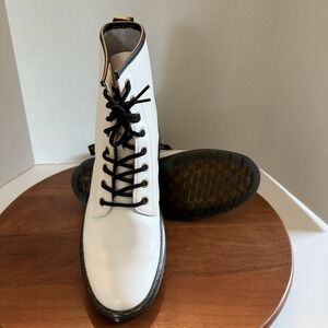 DR DOC MARTENS Zavala White Leather Gum Sole Combat Boots Mens Sz 9 Womens Sz 10
